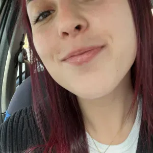 Babysitter a cui piace giocare con i vostri bambini!