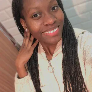 Babysitter com experiência em Leiria