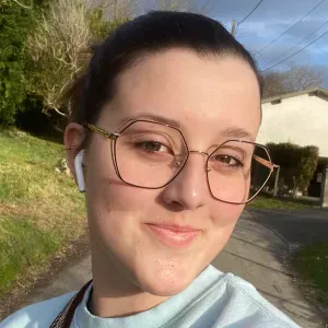 Baby sitter disponible le week-end 