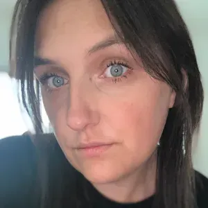 Je recherche une baby sitter 