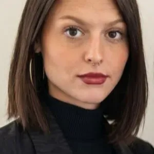 Je cherche une baby-sitter à domicile