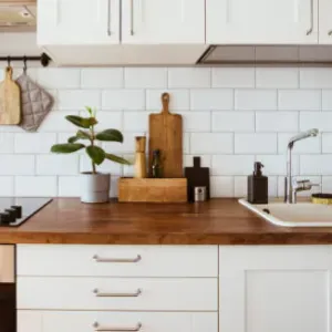 Femme de menage ayant le sens du détail à Rohan