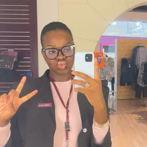 Baby sitter/ sur Le Mans