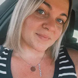 Babysitter disponible pour vos enfants 