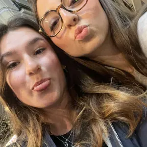 Baby-sitter expérimentée à Paris Juillet 2025