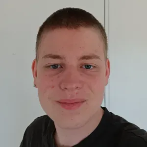 Jeune baby-sitter avec expérience & formation PSC1 👶🩹