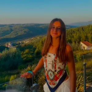 Baby sitter aux alentours de menton-monaco-nice