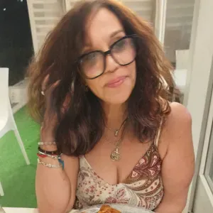 Aide garde malade ayant travailler dans le domaine médical 