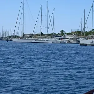 Baby-Sitter  entre st colombe et st pierre de boeuf