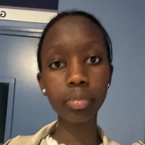 Baby-sitteuse fiable et disponible à Guingamp 