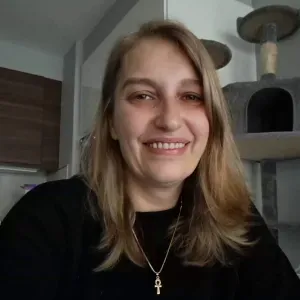 Aide à domicile , dame de compagnie 