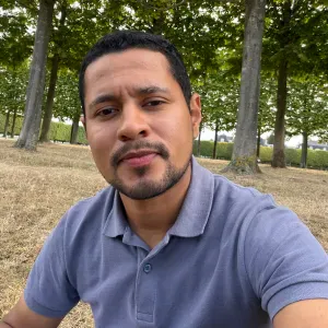 Proactif et responsable....París 