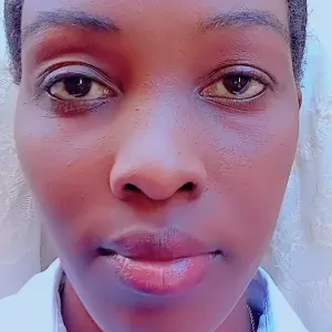 Femme de ménage responsable à port de paix(haïti)