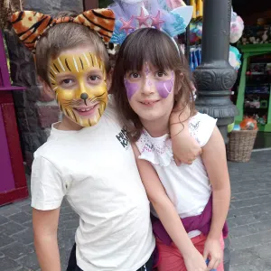 Je recherche une baby-sitter 