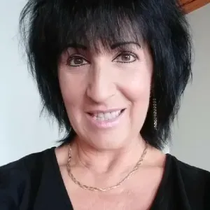 Aide ménagère cherche job