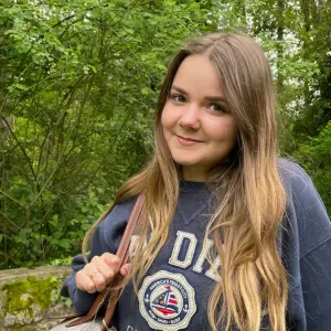 Étudiante et amoureuses de chats à Paris 