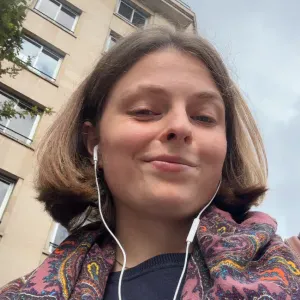 Nounou à l'écoute et très créative :)