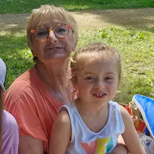 Garde d' enfants expérimenté pour périscolaire 