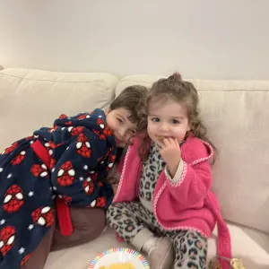 On recherche une personne pour s'occuper de nos enfants