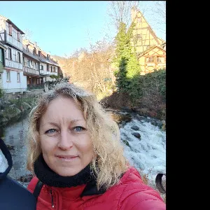 Nounou à votre domicile expérimentée