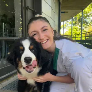 Baby-sitter, aide soignante à votre service 