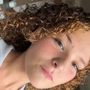 Super nani Kamilia M'Henni Perpignan