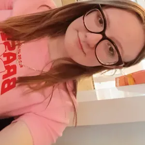 Baby-sitter douce à Doussay ! 