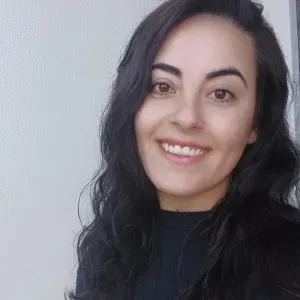 EMPREGADA DE LIMPEZA & CUIDADORA DE IDOSOS 