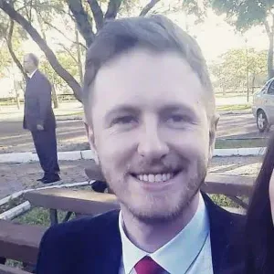 Estou à procura de uma empregada de limpeza perto de mim