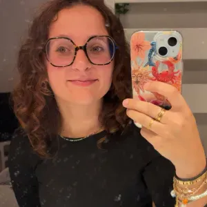 Baby-sitter expérimentée à Agen 