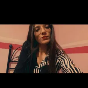 Cuidado responsable y cariñoso de niños a domicilio