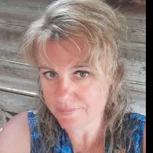 AUXILIAIRE PARENTALE EXPÉRIMENTÉE ET DIPLÔMÉE 