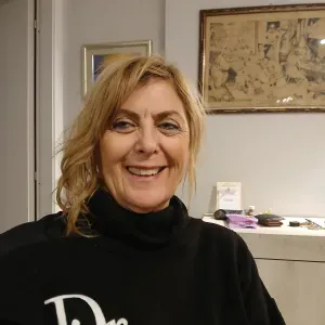 addetta alle pulizie domestiche molto accurate 