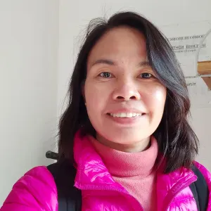 Experienced babysitter and housekeeper looking for a job