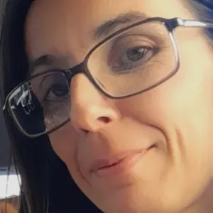 Babysitter com experiência em Tavira 