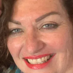 Dame de Compagnie/cours/cuisine/sorties