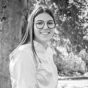 Baby sitter expérimenter avec 2 ans d'expérience