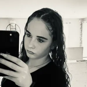 Étudiante douce & sérieuse pour garder vos enfants