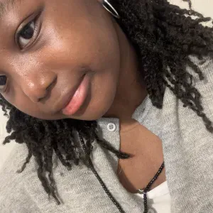 Baby-sitter pour vacances d'été