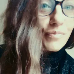 Aide soignante, auxiliaire de vie, 15 ans d'expérience