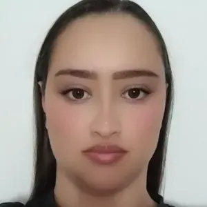 Empleada de limpieza y cuidado de adulto mayor 