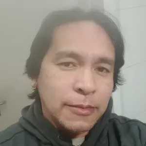 cleaning in  house windows kitchen etch.