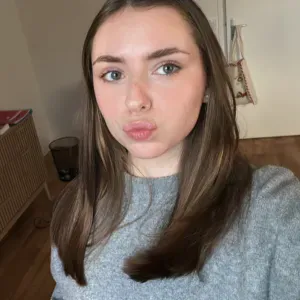 Baby-sitter motivée à Fécamp ! 