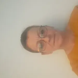 AUXILLIAIRE DE VIE A DOMICILE 