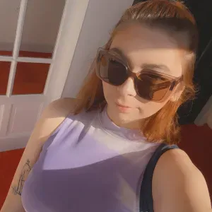 Baby-sitter expérimentée à saint Florent cet été 