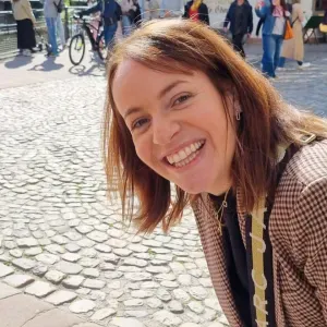 Baby-sitter expérimentée et flexible