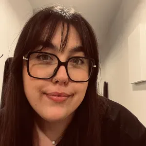 Baby-sitter expérimentée et passionnée par les enfants