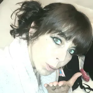 Babysitter com experiência e adora tomar conta de crianças 