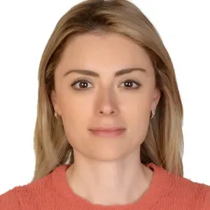 Auxiliaire de vie expérimentée pour personnes âgées