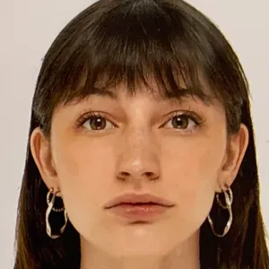 Étudiante sérieuse disponible pour garder vos enfants  !